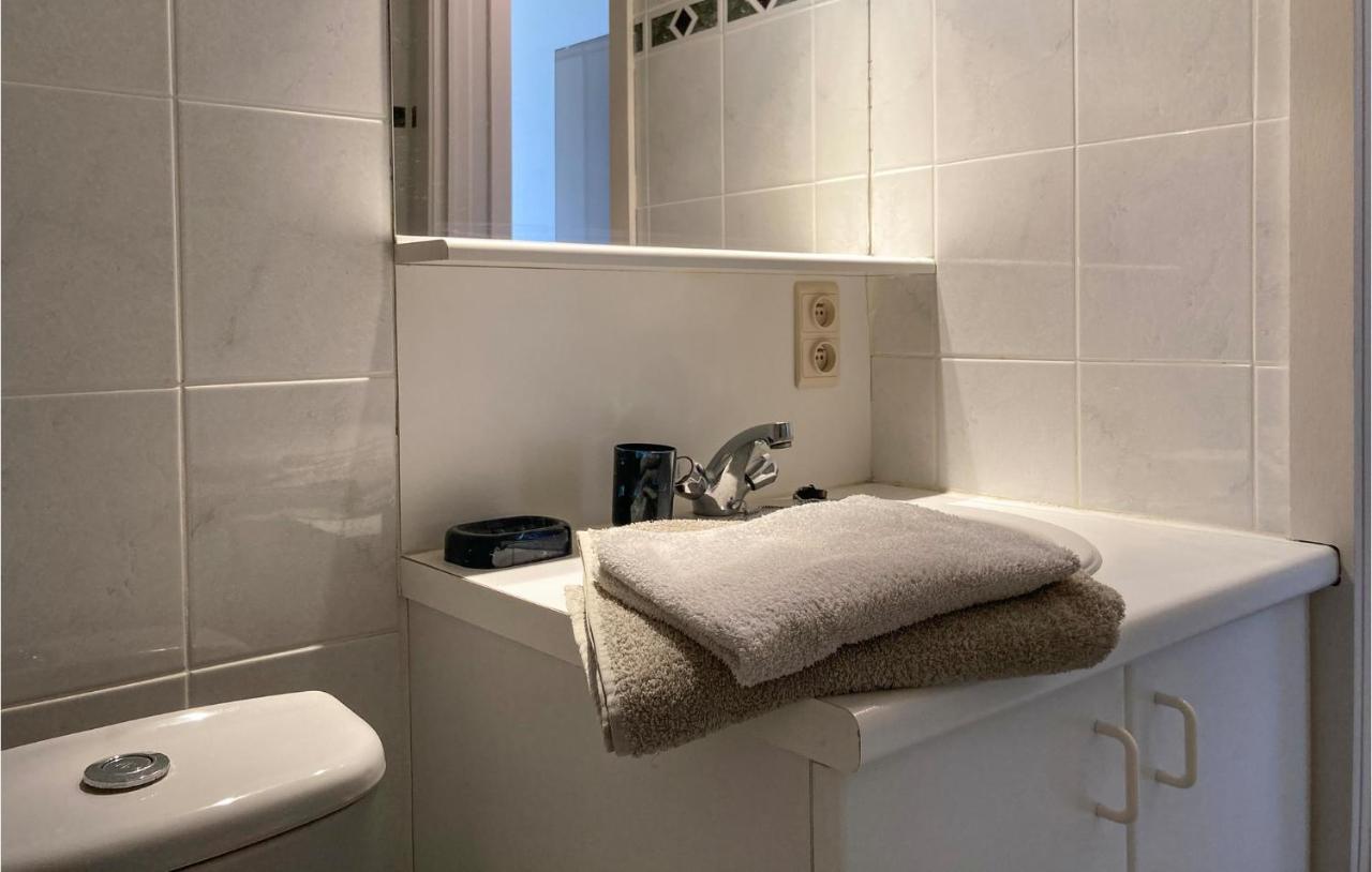 Nice Apartment In Oostende With Wifi Kültér fotó